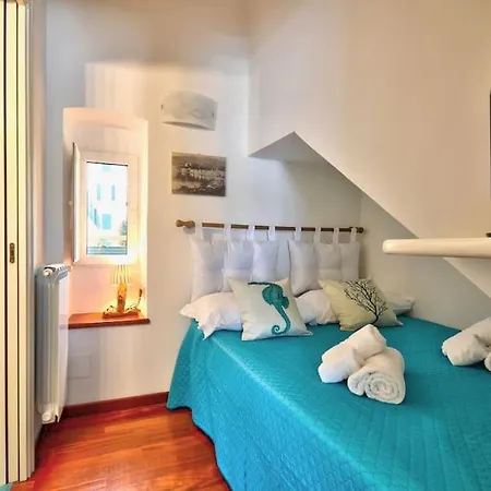 Apartament La Nicchia Sul Porto- Piccolo Vista A Mare A Un Passo Dalle Spiagge - 4 Posti Letto